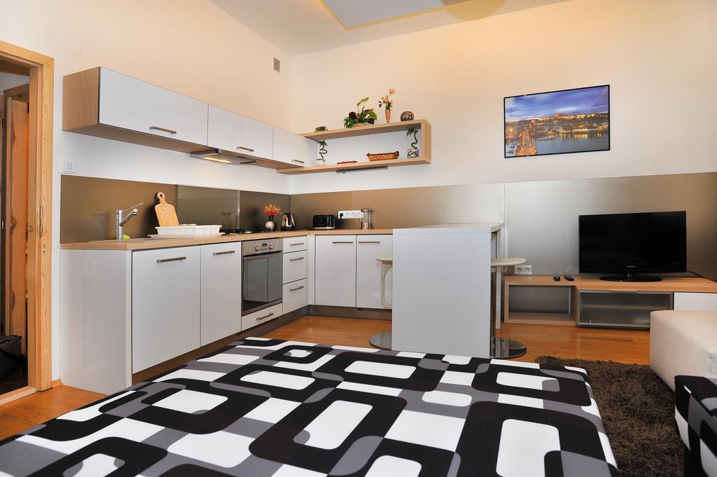 Apartment Near The Old Town Square Прага Номер фото
