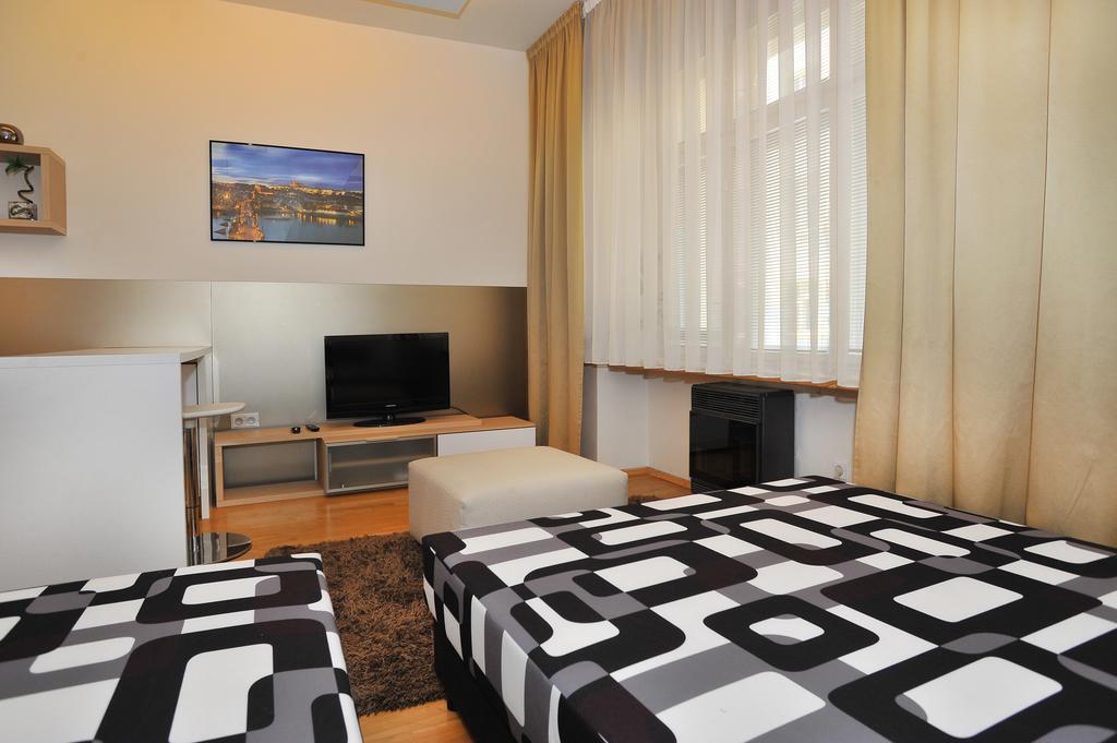 Apartment Near The Old Town Square Прага Номер фото