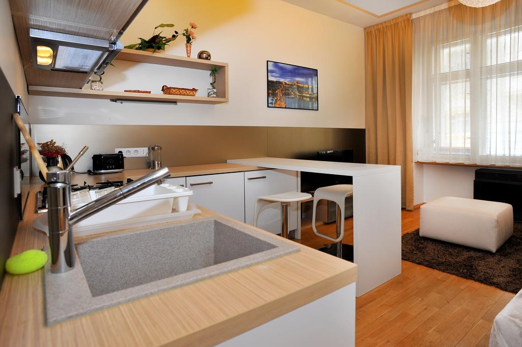 Apartment Near The Old Town Square Прага Номер фото